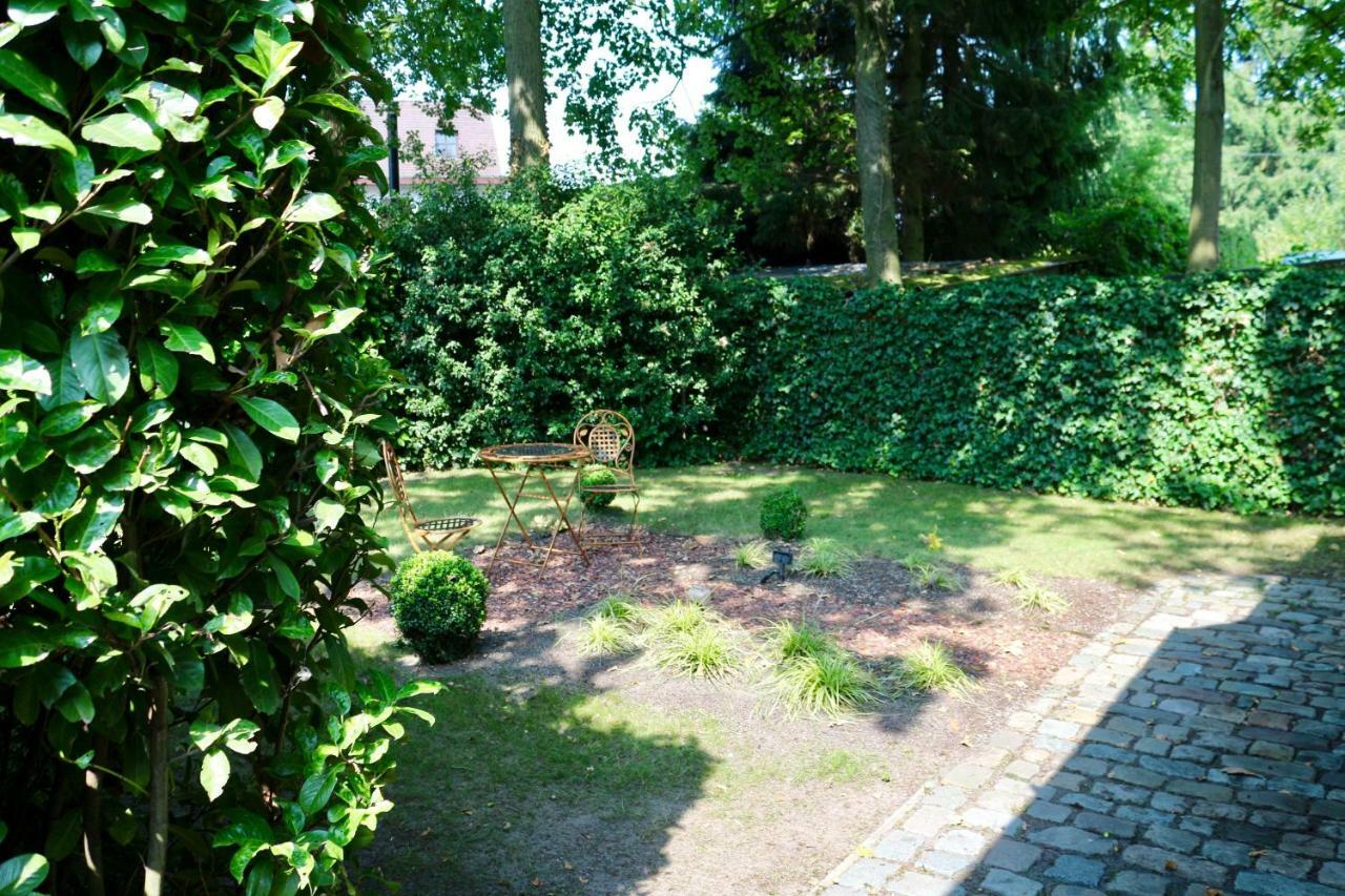 Hotel Under Oaks Westmalle Esterno foto